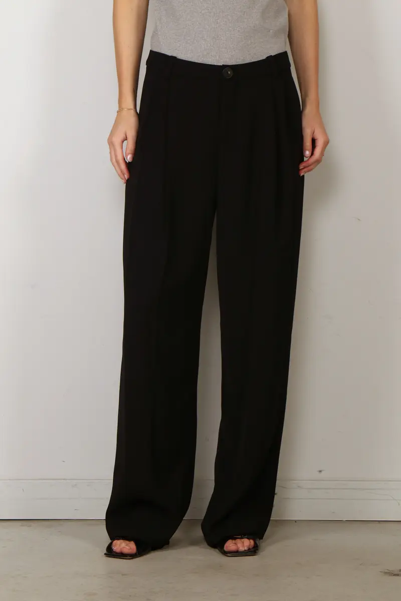 Vince - Broek - Drop Waist Pleated Crepe Trouser - Black