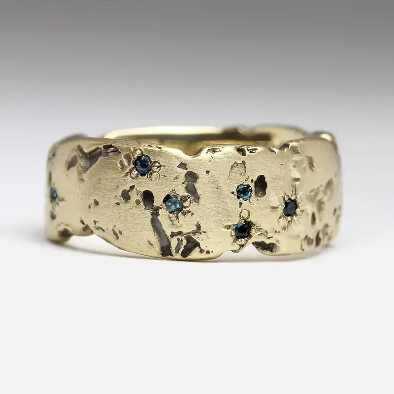 Vintage Golden Forged Blue Inlaid Crystal Ring | Shop Nory