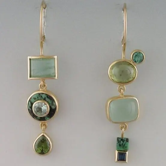 Vintage grüne hängende Ohrringe | Shop Nory