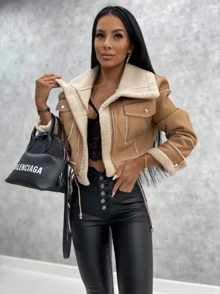 Women's Jacket — Front Zipper Closure With Fleece Lining