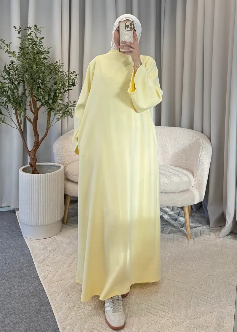YUMNA ABAYA TURTLENECK BUTTER YELLOW